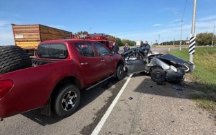 Два человека погибли в тройном ДТП в Воронежской области
