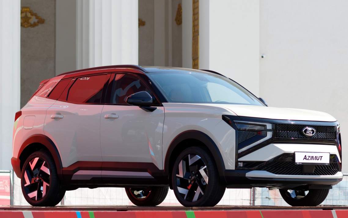 Глава АвтоВАЗа раскрыл принцип ценообразования на новый кроссовер Lada Azimut