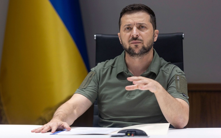 Захарова: Зеленский готов убивать собственный народ, он лишен совести