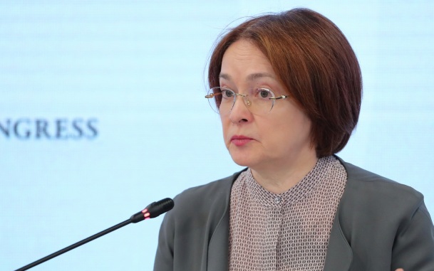 С внедрением цифрового рубля есть сложности, заявила Набиуллина