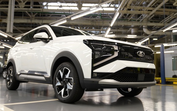 В Тольятти началось серийное производство кроссовера Lada Azimut