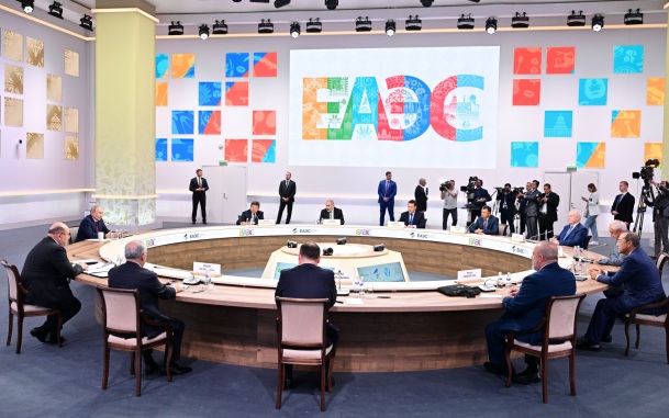 Слепнев сравнил экономические модели ЕС и ЕАЭС