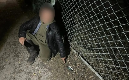 Полиция Тывы задержала подозреваемого в нанесении ножевого ранения знакомому