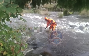 Тело мужчины обнаружено в реке в Ленинградской области