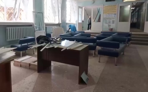 Появились кадры последствий удара дронов ВСУ по онкоцентру в Донецке