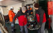 В столицу Камчатки буксируют горевшее судно "Триумф", 4 моряка пока не найдены