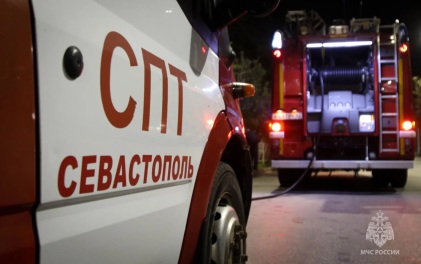 76 человек эвакуировали из-за пожара в пансионате в Севастополе