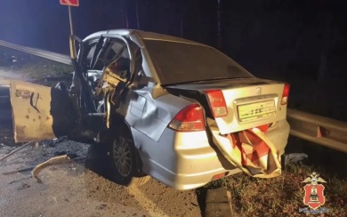 В Тверской области при столкновении легковушек погибли три человека
