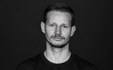 Каскадер и актер Олег Наумов погиб при выполнении трюка