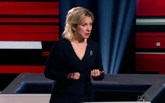 Захарова по-китайски поздравила народ КНР с днем образования государства