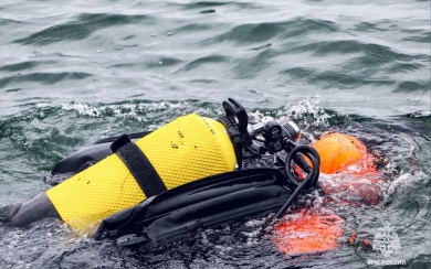 Водолазы продолжают поиски утонувшего в море на Сахалине мальчика