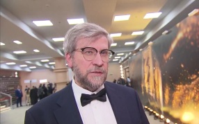 Лукьянов заявил, что формат общения на "Валдае" интересен для Путина