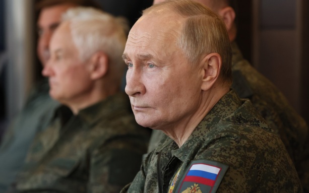Путин проинспектировал полигон Чебаркульский в Челябинской области