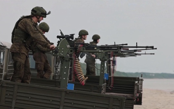 Российские военные применили единую ударную систему на учениях "Центр-2026"