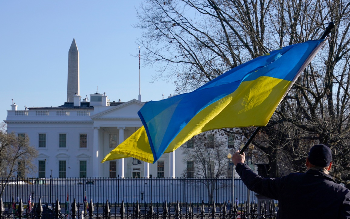 Администрация США решила продлить программу временной защиты для украинцев