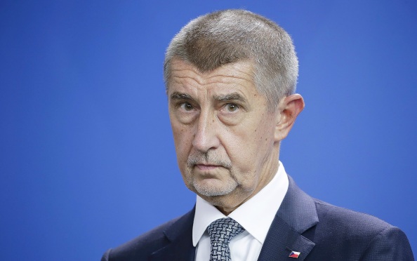 Премьер Чехии заявил, что ЕС должен направлять на восстановление Украины