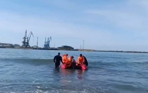 Тело смытого с пирса ребенка нашли на Сахалине на 5-й день поисков