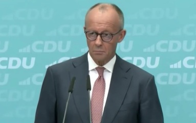 Мерц заявил о готовности к мирным переговорам по Украине
