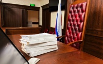 Мужчина убил приемную мать и ребенка в Петербурге ножами для резьбы по дереву