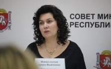 Экс-министр культуры Крыма Новосельская вновь просит освободить ее по УДО