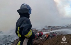 Пожарные ликвидируют возгорание на полигоне ТБО в Ненецком автономном округе