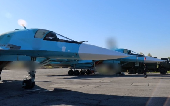 Минобороны России получило партию истребителей-бомбардировщиков Су-34