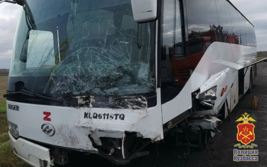 В Кузбассе один человек погиб в ДТП с автобусом