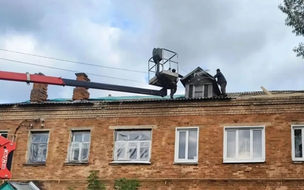 Более 380 жителей Кубринска получили компенсации за ущерб от пожара на заводе