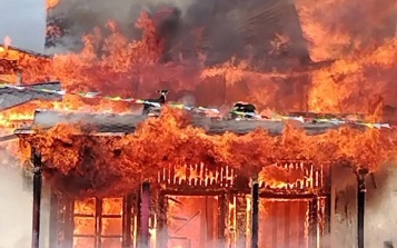 В Туве в сгоревшем буддийском храме уцелели только стены