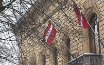6 лет тюрьмы за 43 евро: в Латвии женщину осудили за перевод денег в Россию