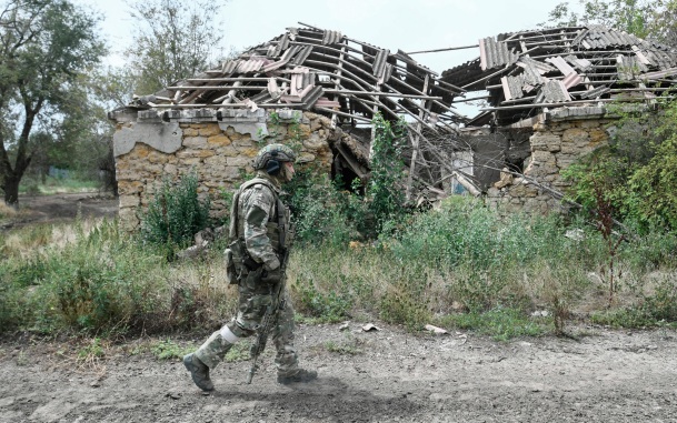 Украина пытается переложить вину за ситуацию в Алешках на РФ, заявил Полянский