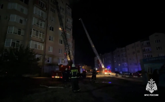 В Элисте загорелась квартира в доме на седьмом этаже
