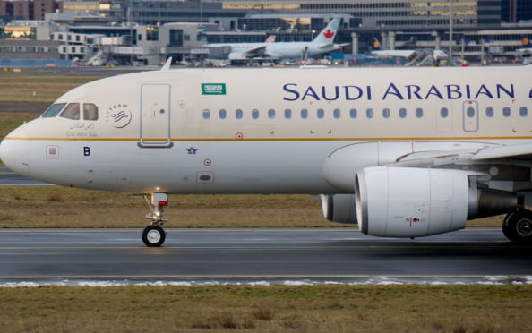 Пилот Saudia Airlines погиб при атаке на аэропорт Эр-Рияда