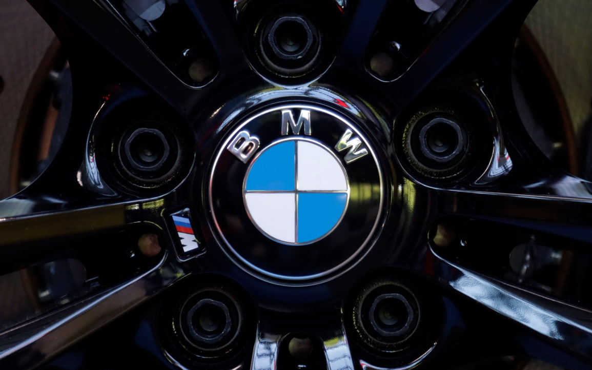 BMW хочет лишить служебного авто одного из самых статусных политиков АдГ