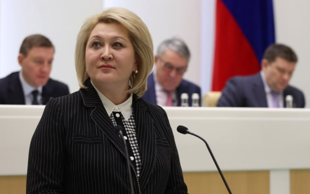 Сенатор Гумерова надеется, что многодетная семья станет модной