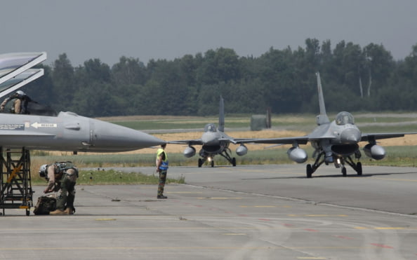 Зеленский анонсировал передачу Финляндией боеприпасов для F-16