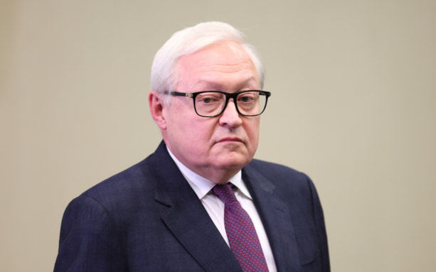Рябков: без давления на Киев сдвигов в урегулировании не будет