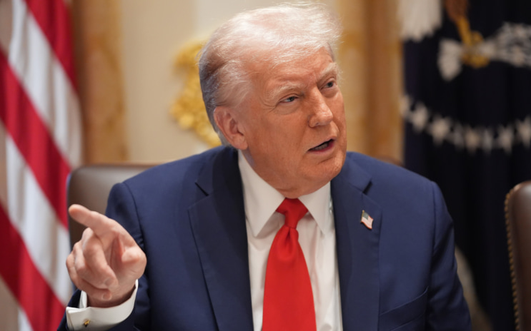 Трамп: США работают с Россией и Украиной над завершением конфликта