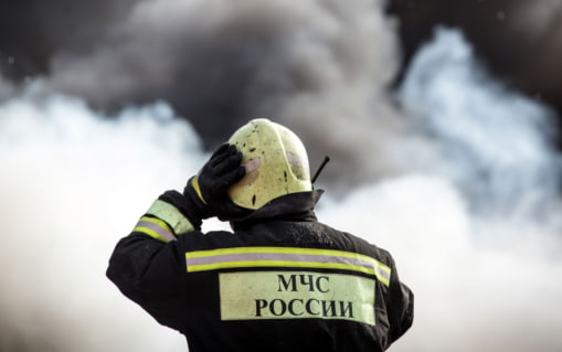 Склад и автомобили повреждены БПЛА на территории предприятия в Рязани
