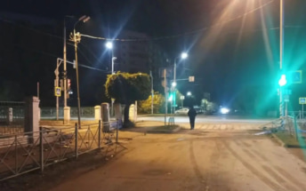 Протаранивший школу в Омске водитель не был пьян, а потерял сознание за рулем
