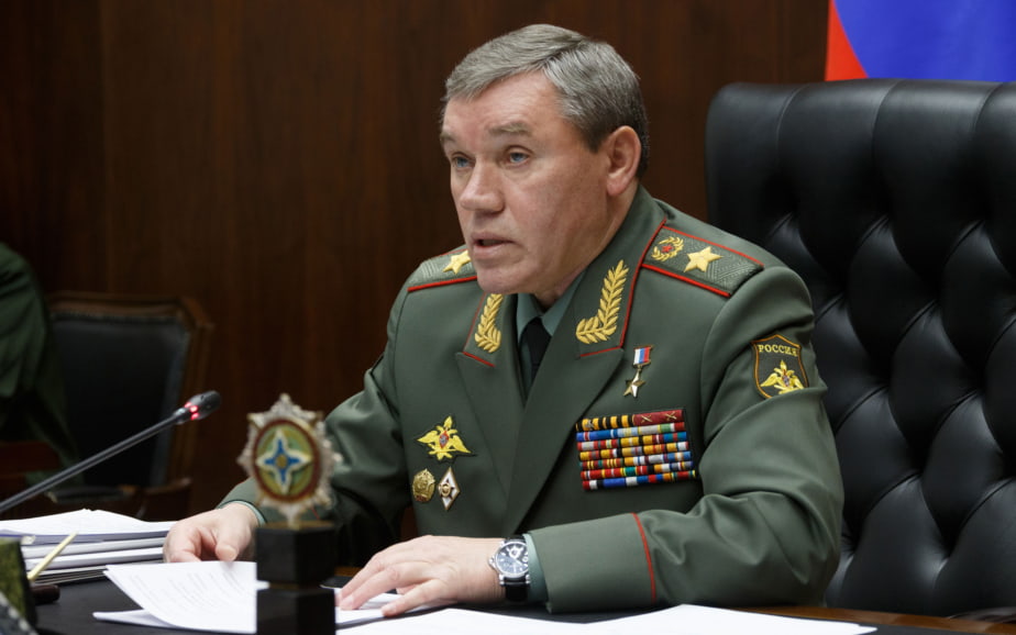 Герасимов: российская армия создает зону безопасности в Днепропетровской области