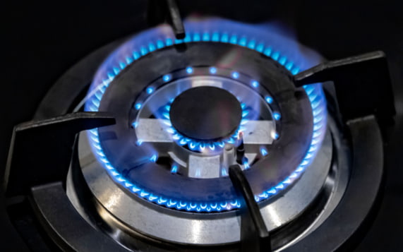 Губернатор Омской области объяснил причину перебоев в газоснабжении жителей