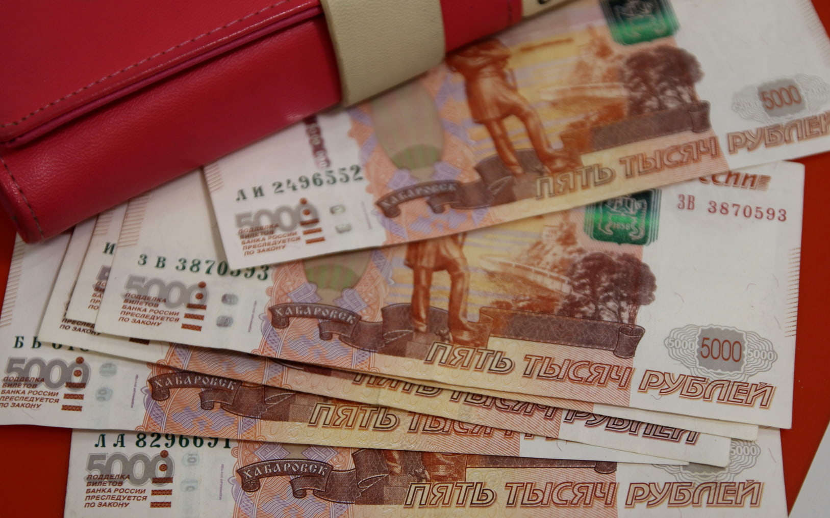 Переселенцам из приграничья расширили право на получение детских пособий