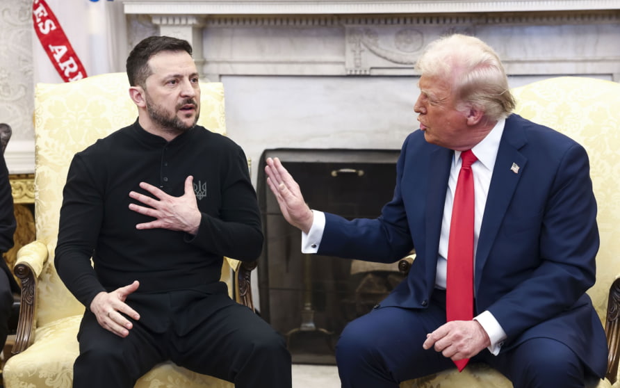 Подчинение слабого богатому: СМИ о загнанном Трампом в угол Зеленском