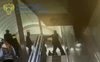 В метро Москвы мужчина напал на пассажира с канцелярским ножом, идет проверка