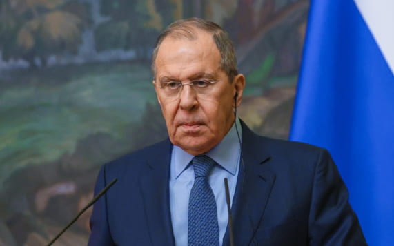 Лавров обсудил с Пезешкианом ситуацию на Ближнем Востоке