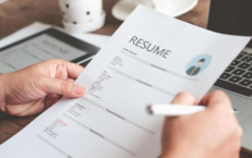 HR-эксперт назвал риски для соискателей при указании ложной информации в резюме