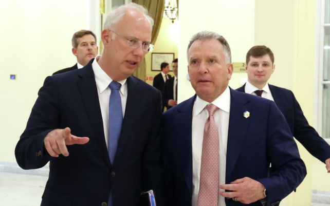 Уиткофф и Дмитриев покинули аэропорт Пулково