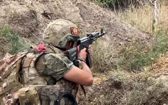 Боец Бес: стер три пары кроссовок при штурме укрепрайона ВСУ в Червоном Яру