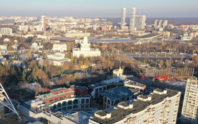 "Последние теплые выходные": москвичам рассказали о погоде на уикенд